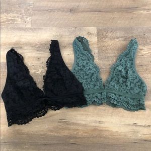2 VS bralettes